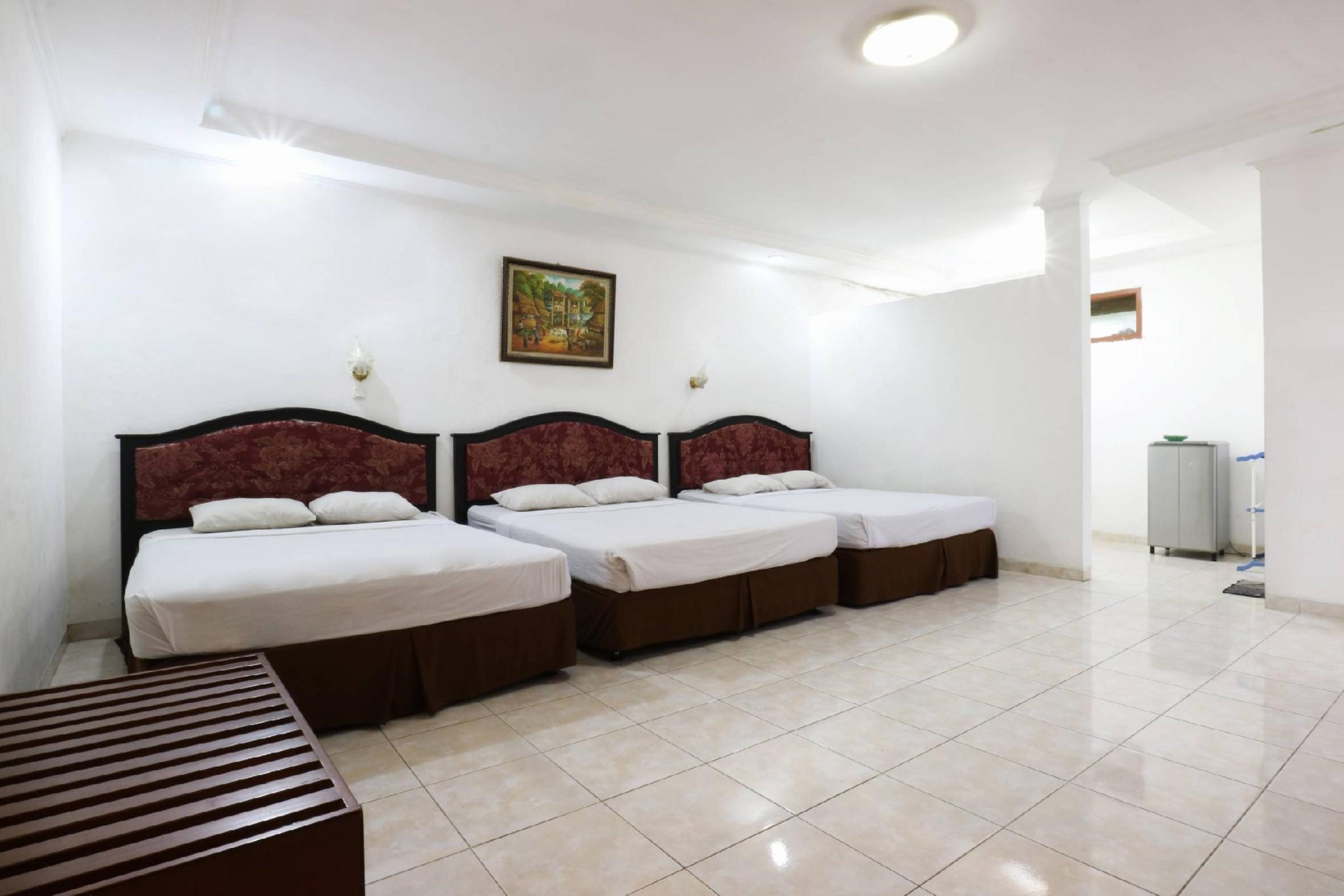นารีมา รีสอร์ต โฮเต็ล Hotel เล็มบัง ภายนอก รูปภาพ