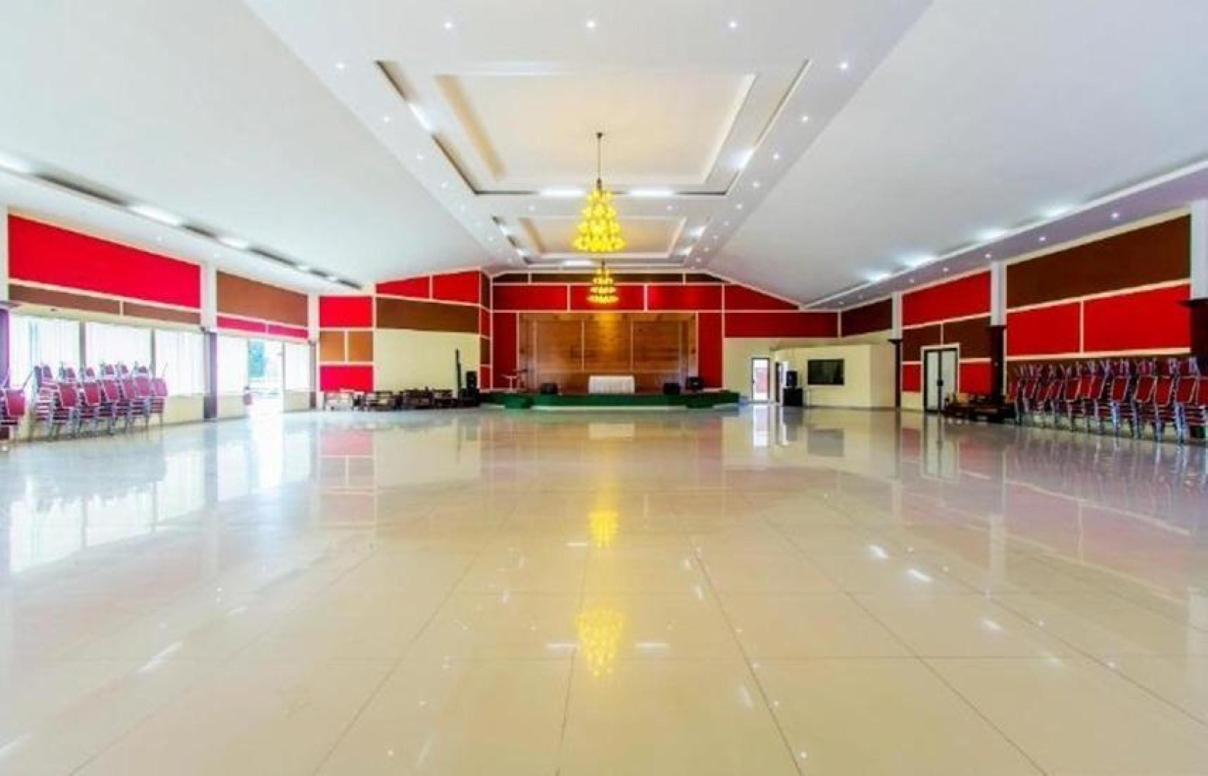 นารีมา รีสอร์ต โฮเต็ล Hotel เล็มบัง ภายนอก รูปภาพ